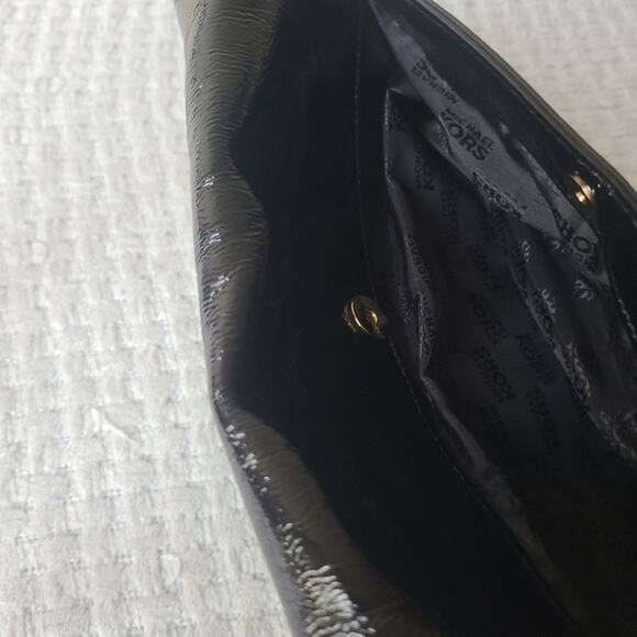 Michael Kors Black Clutch with Glossy Finish Shoulder Bag - Picture 11 of 13